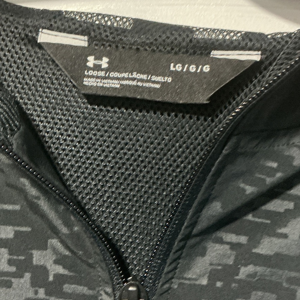 Under Armour Black Patterned Jacket - image 3